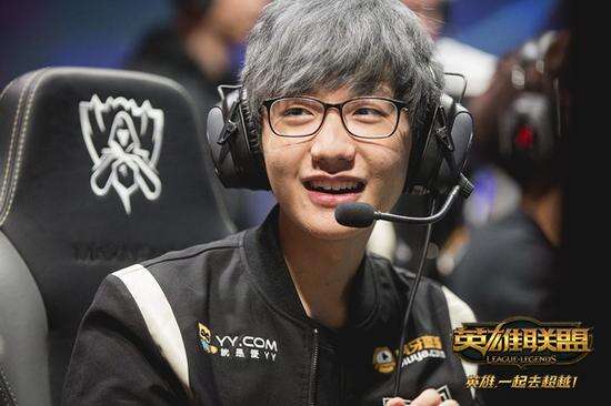 超出预期的 超出预期的