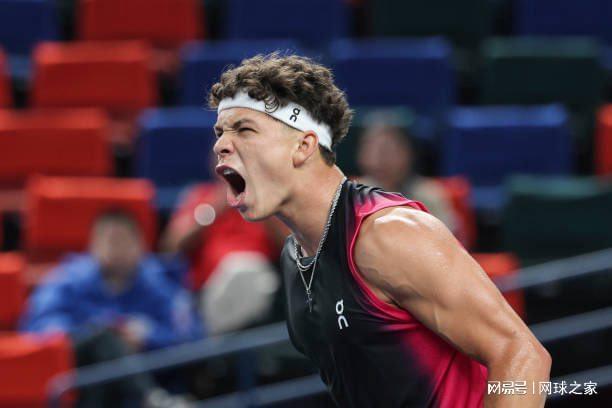 体育2024中国羽毛球城市挑战赛济南市区站举行