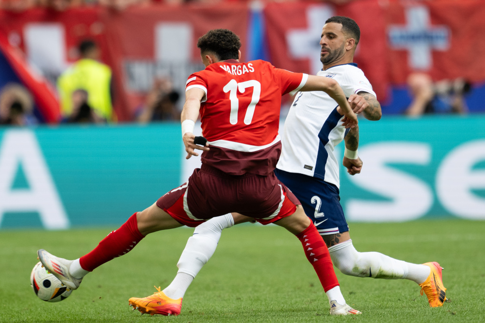 他在场上的 他在场上的